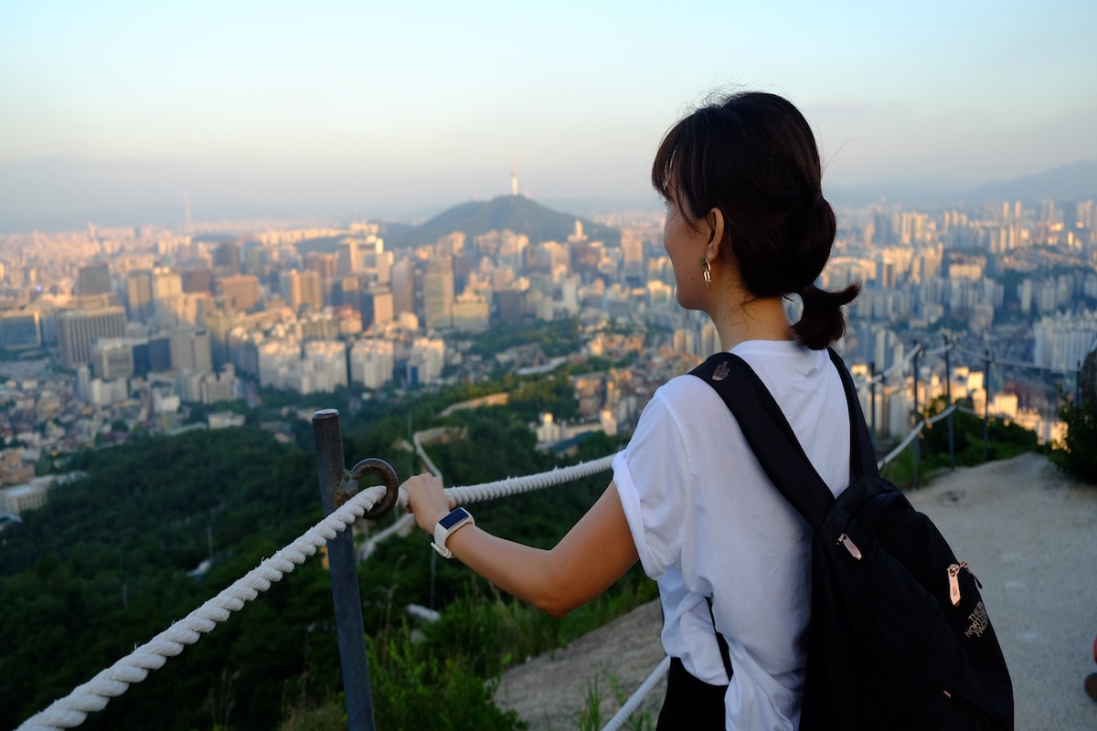 Moving Abroad Alone At 30: Why It Might Be The Best Decision You’ve Ever Made!